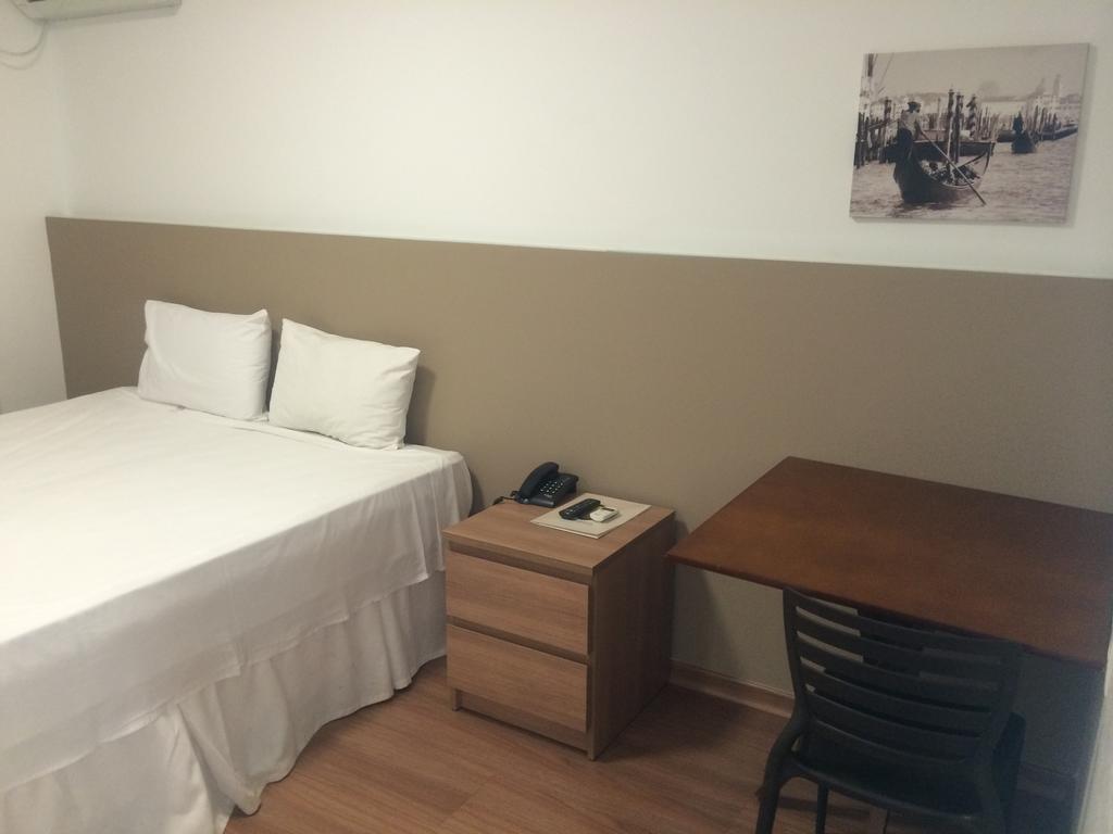 Lord Hotel Aeroporto Confins Vespasiano Eksteriør billede