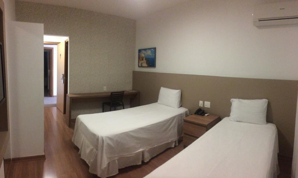 Lord Hotel Aeroporto Confins Vespasiano Værelse billede