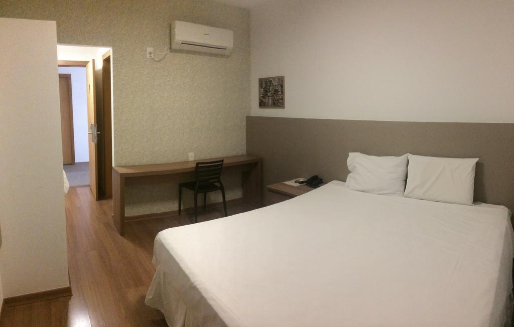 Lord Hotel Aeroporto Confins Vespasiano Eksteriør billede