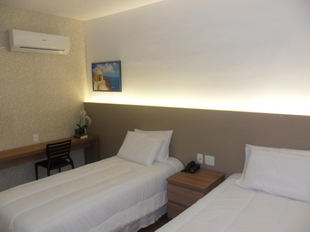 Lord Hotel Aeroporto Confins Vespasiano Eksteriør billede