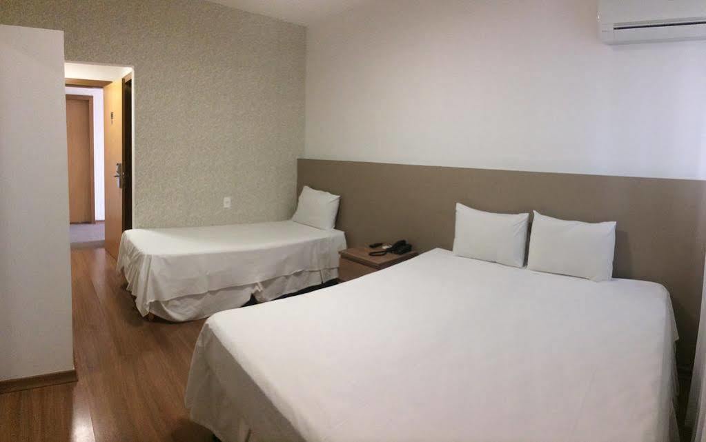 Lord Hotel Aeroporto Confins Vespasiano Eksteriør billede