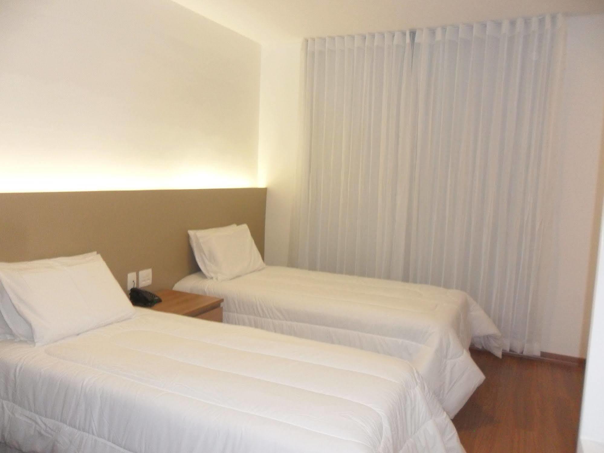 Lord Hotel Aeroporto Confins Vespasiano Eksteriør billede